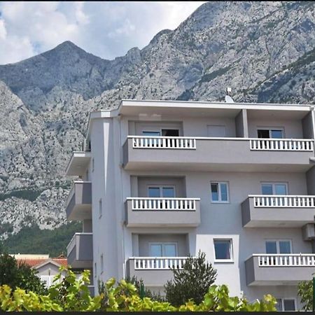 Apartments Villa Nova With Pool Makarska Zewnętrze zdjęcie